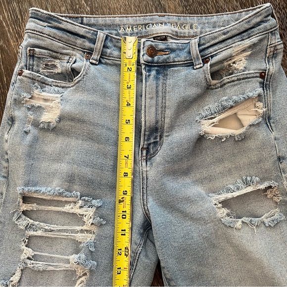 American Eagle Distressed Denim Women’s Mom Jeans Size 4 - Picture 5 of 12